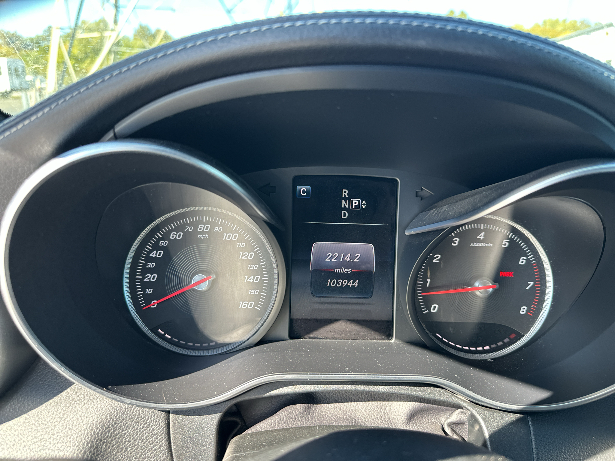 Vehicle photo 18