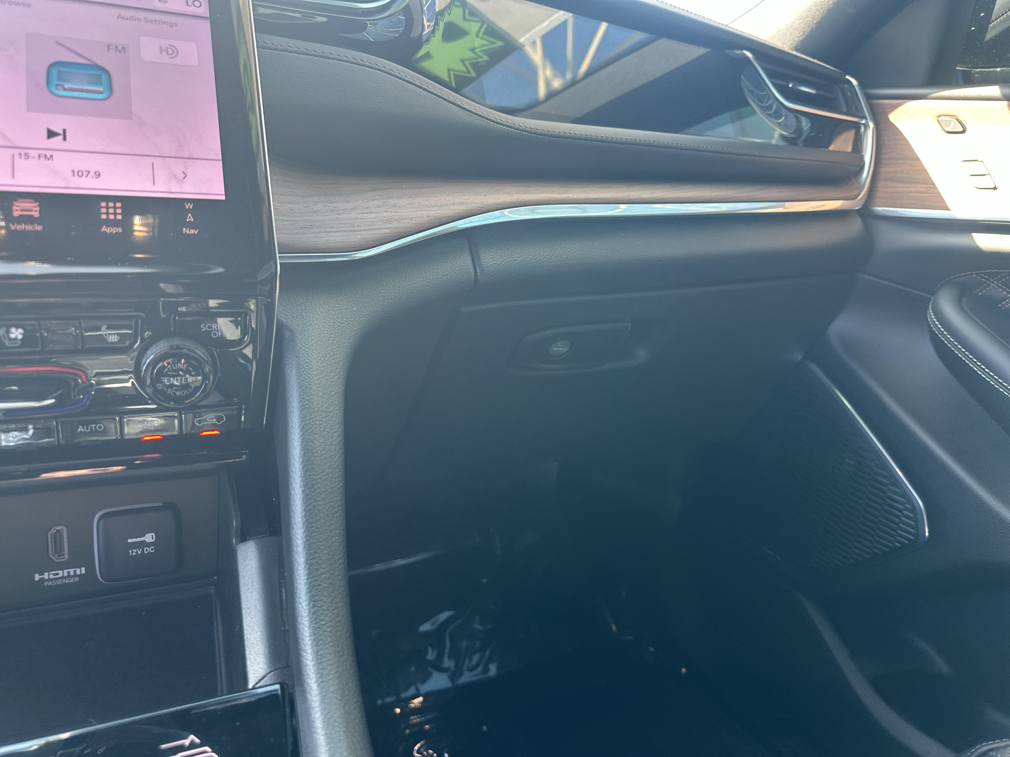 Used 2025 Jeep Grand Cherokee SUV