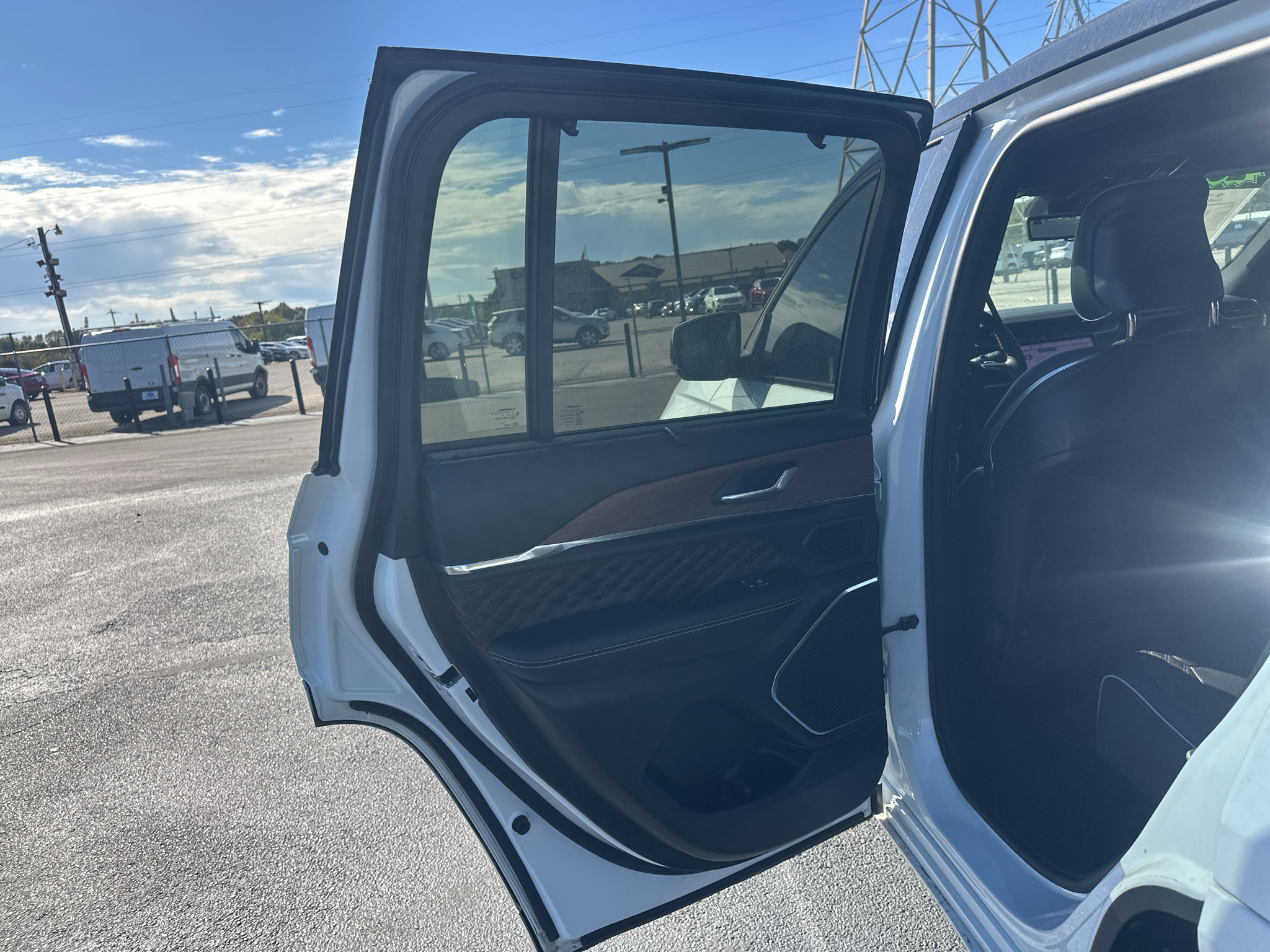 Used 2025 Jeep Grand Cherokee SUV