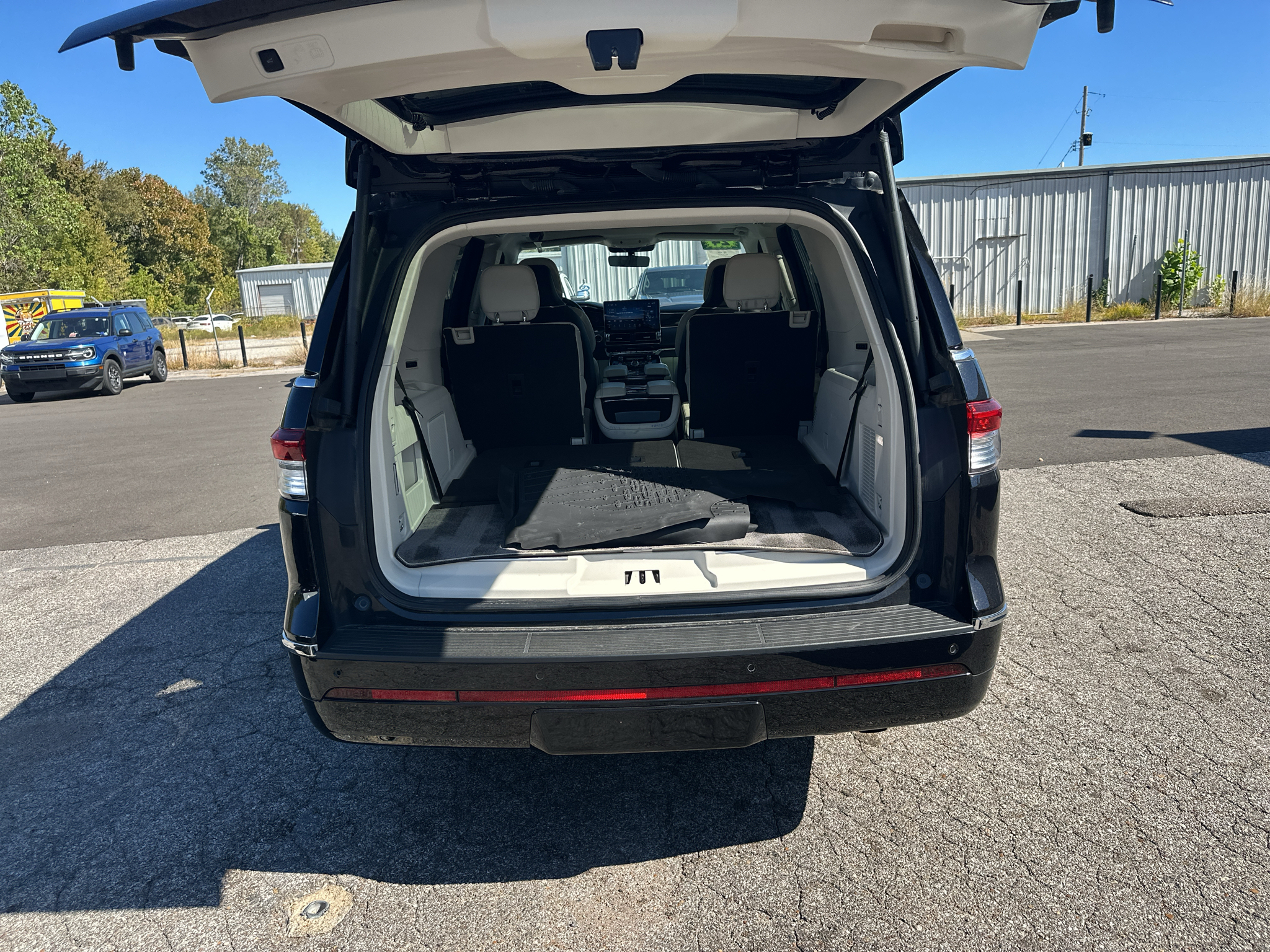Used 2024 Lincoln Navigator SUV