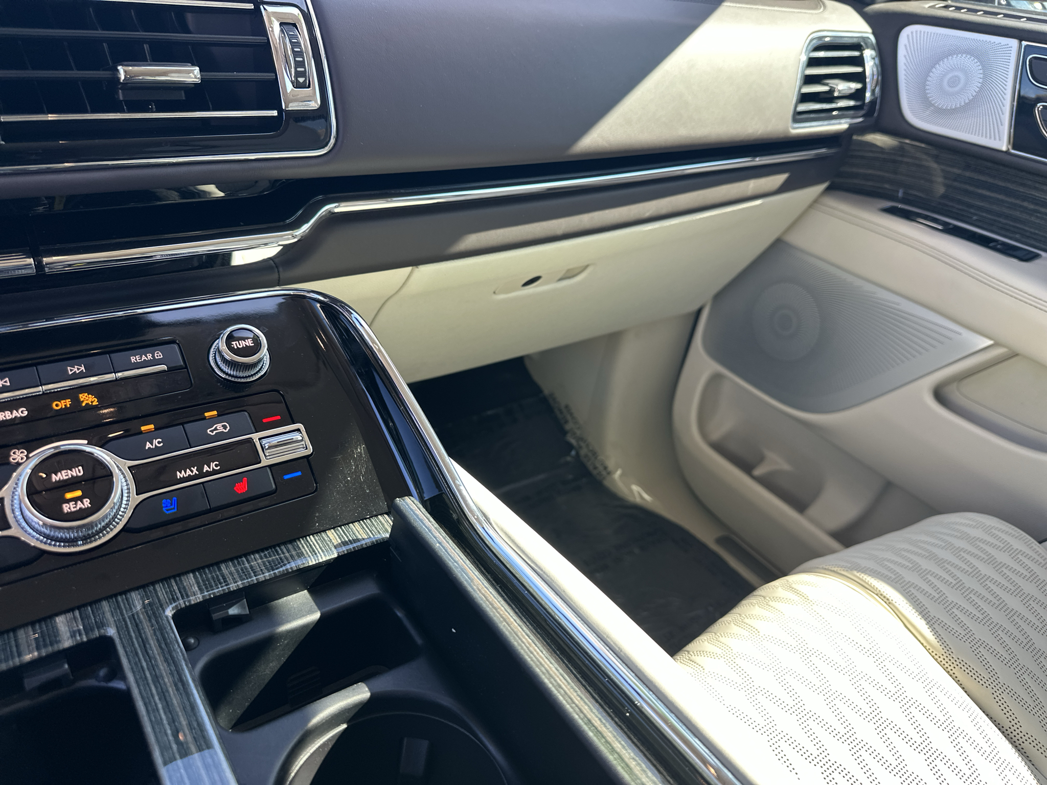 Used 2024 Lincoln Navigator SUV
