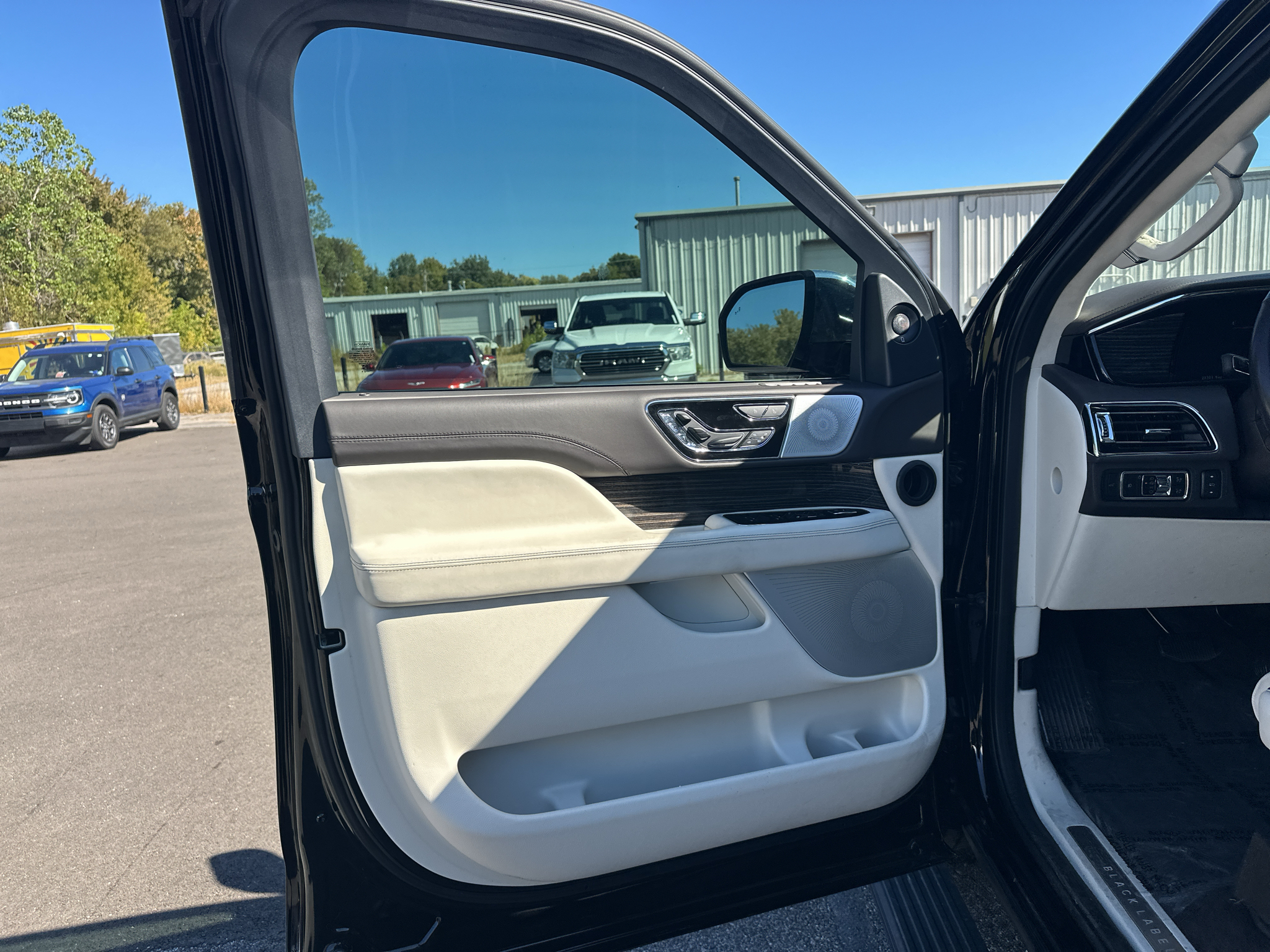 Used 2024 Lincoln Navigator SUV