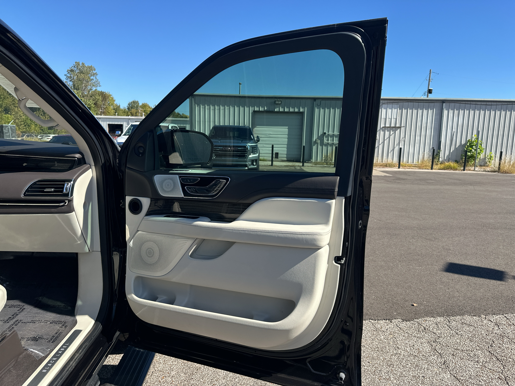 Used 2024 Lincoln Navigator SUV