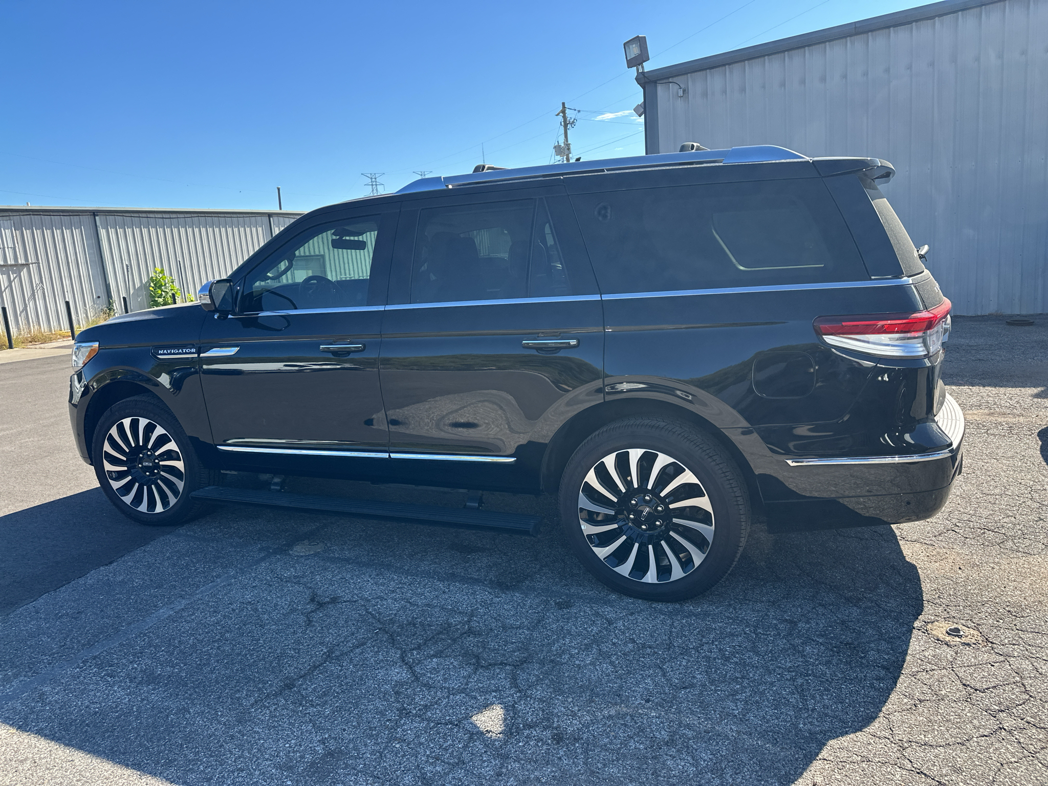 Used 2024 Lincoln Navigator SUV