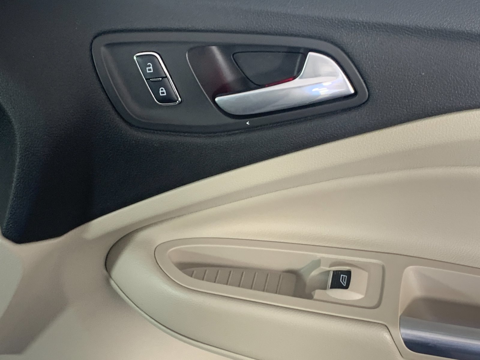 Vehicle photo 40