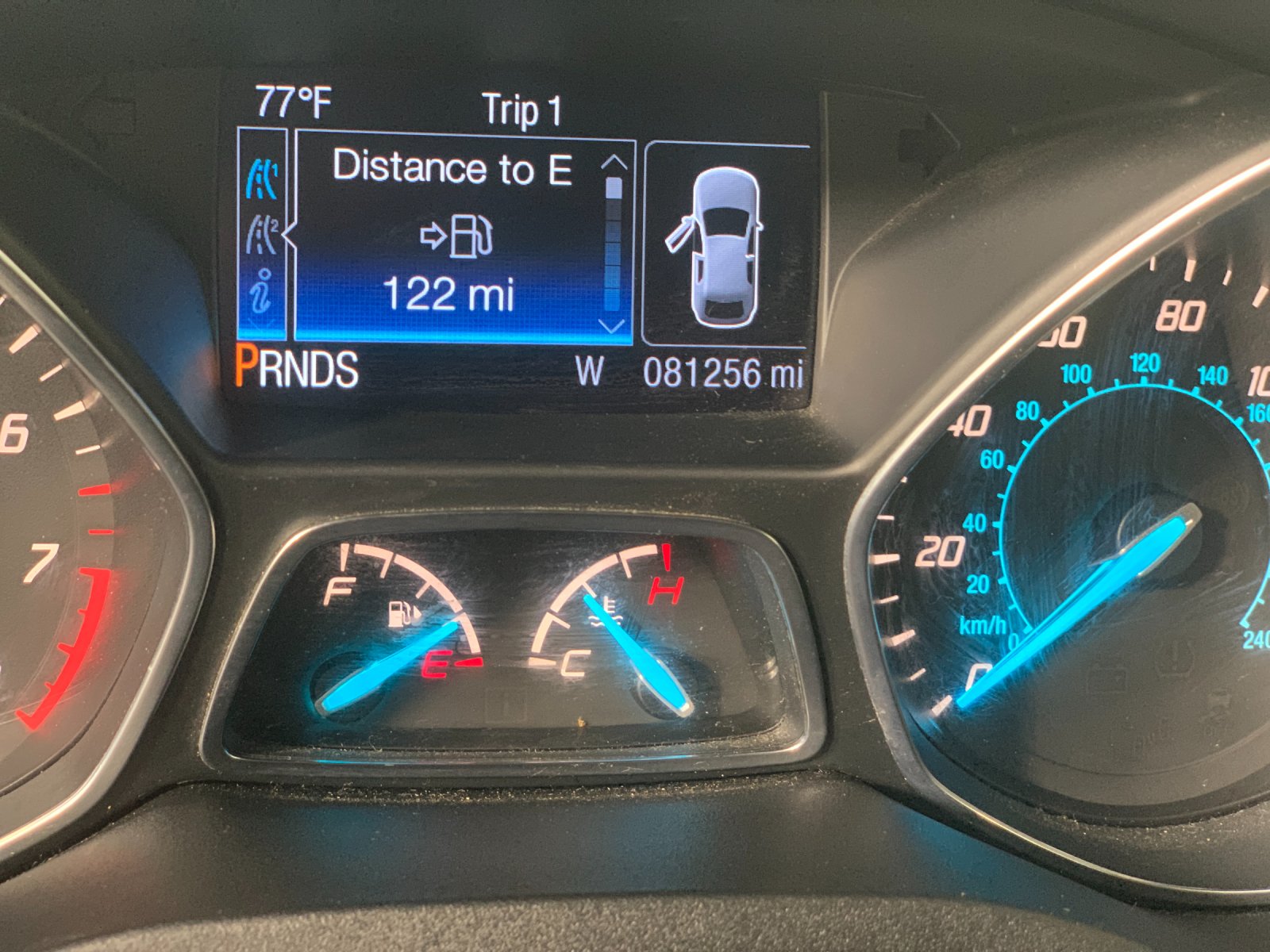 Vehicle photo 23