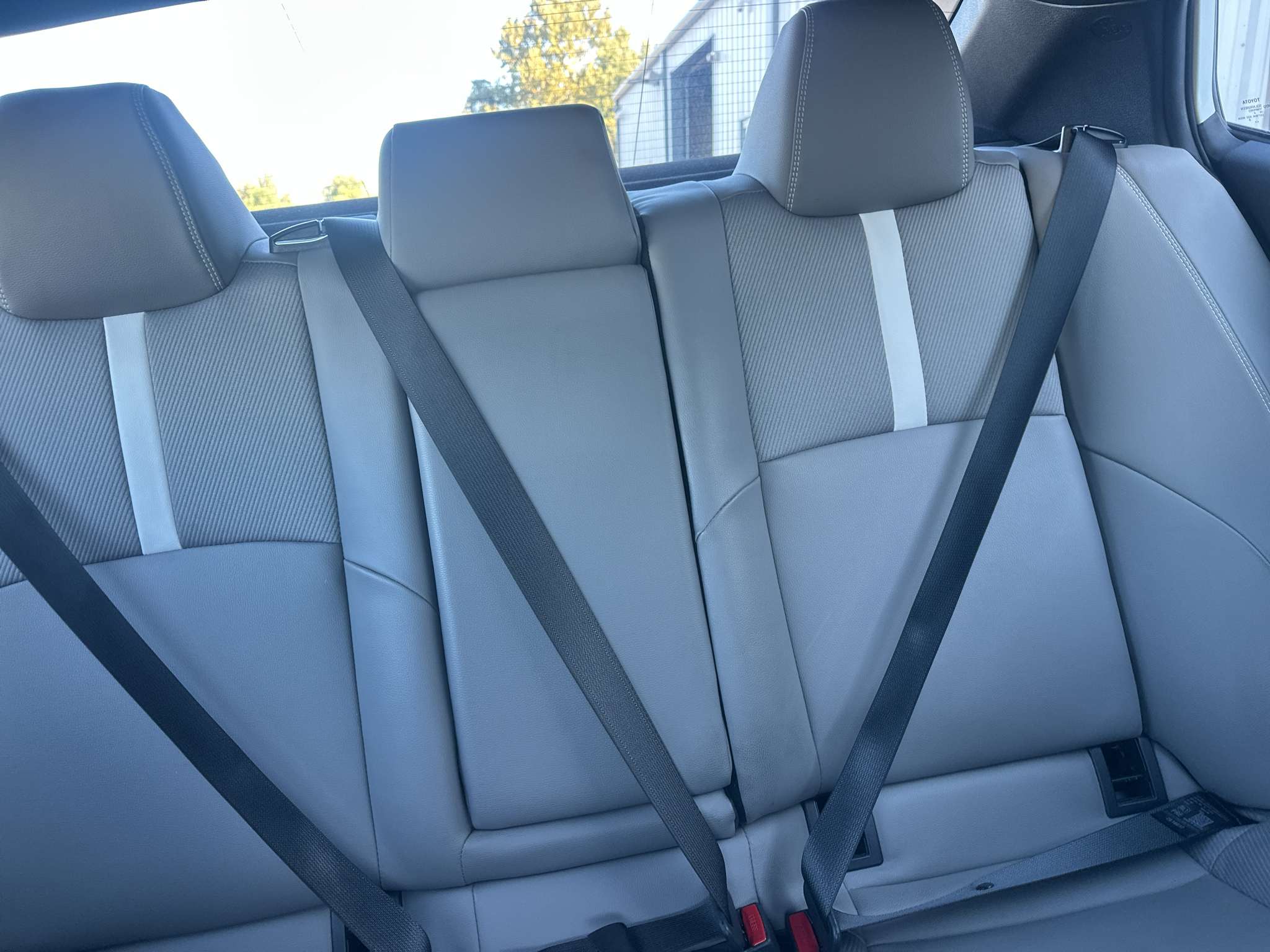 Vehicle photo 14