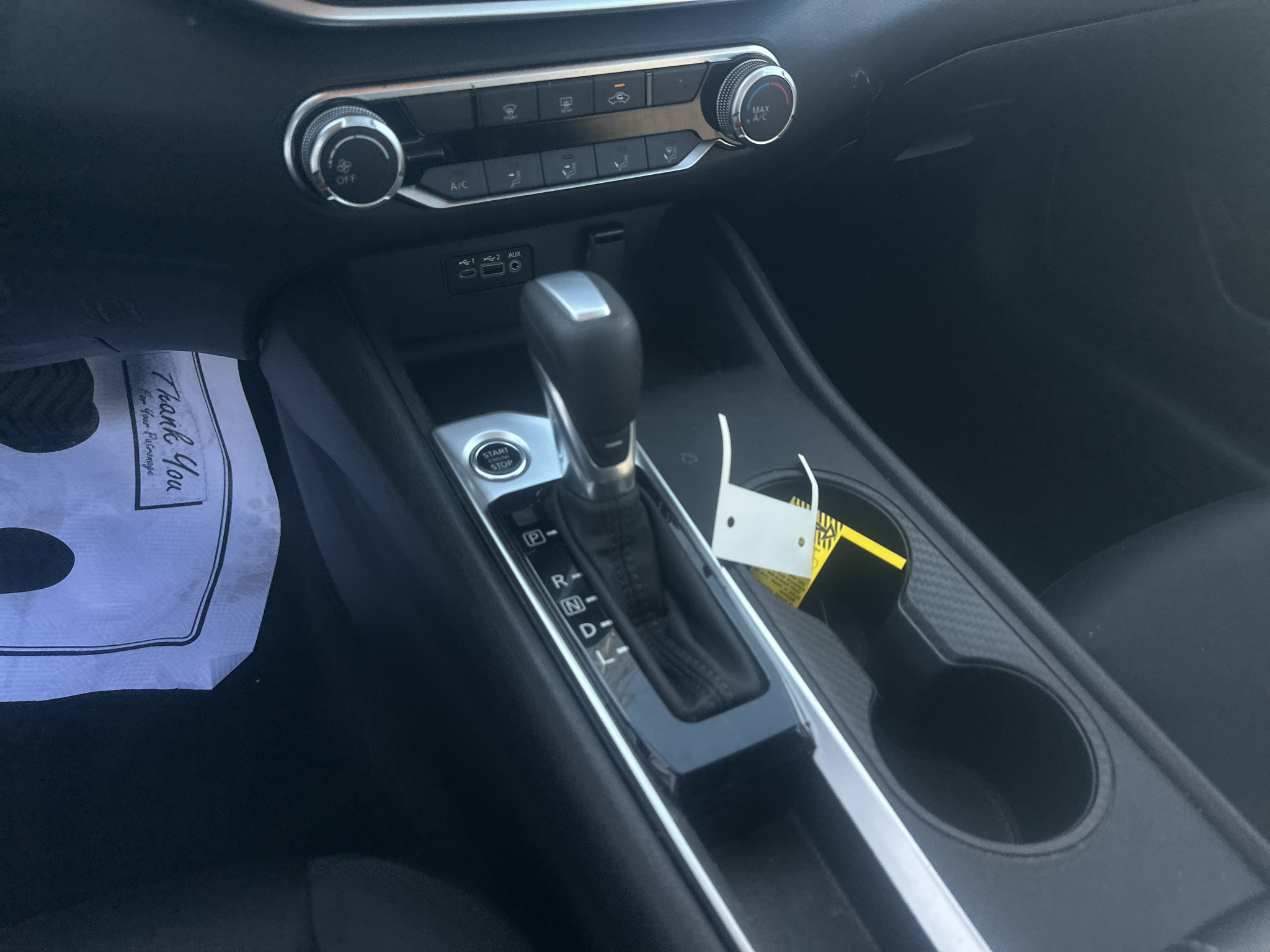 Vehicle photo 12