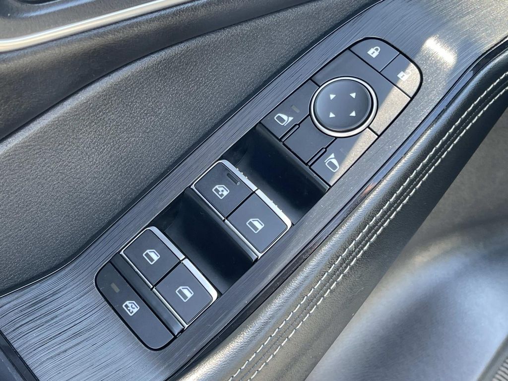 Used 2023 Nissan Rogue SUV