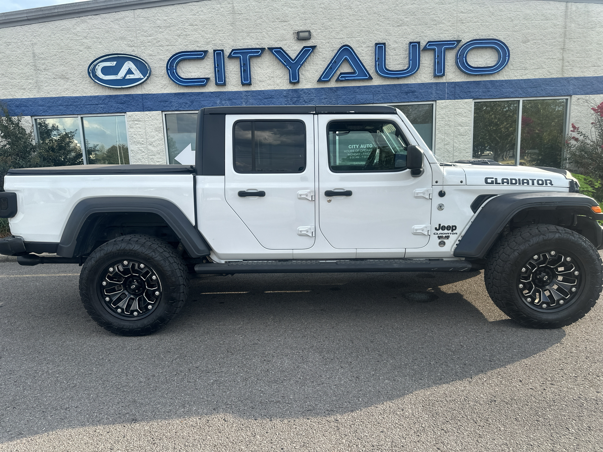 Used 2020 Jeep Gladiator Truck
