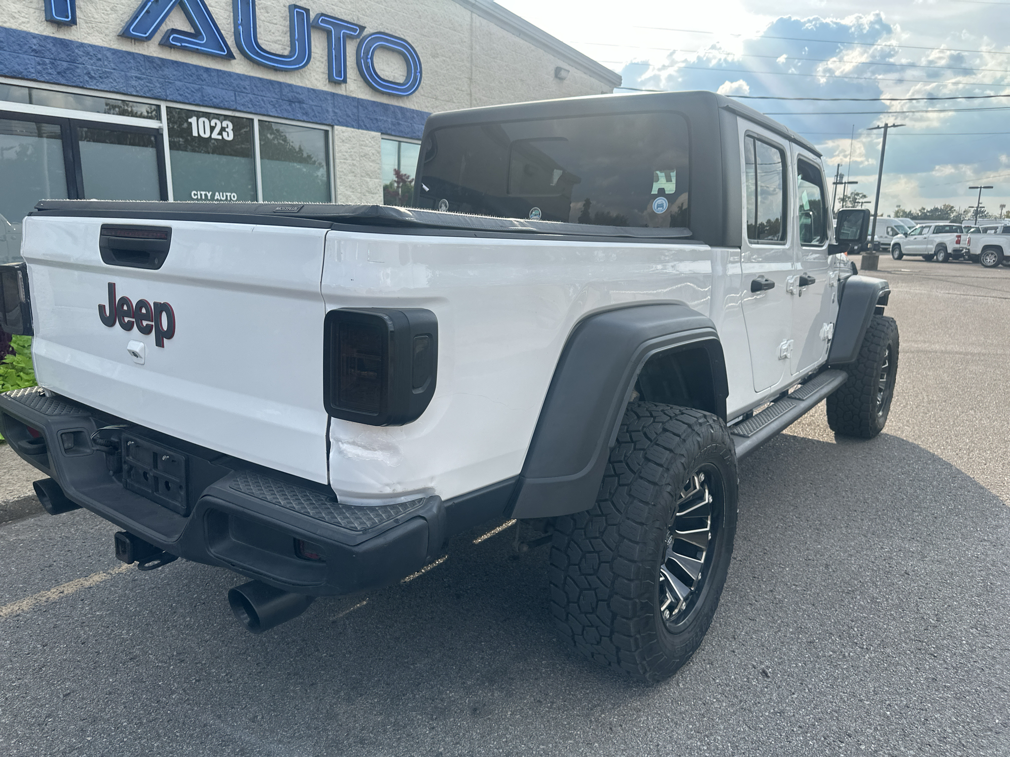 Used 2020 Jeep Gladiator Truck