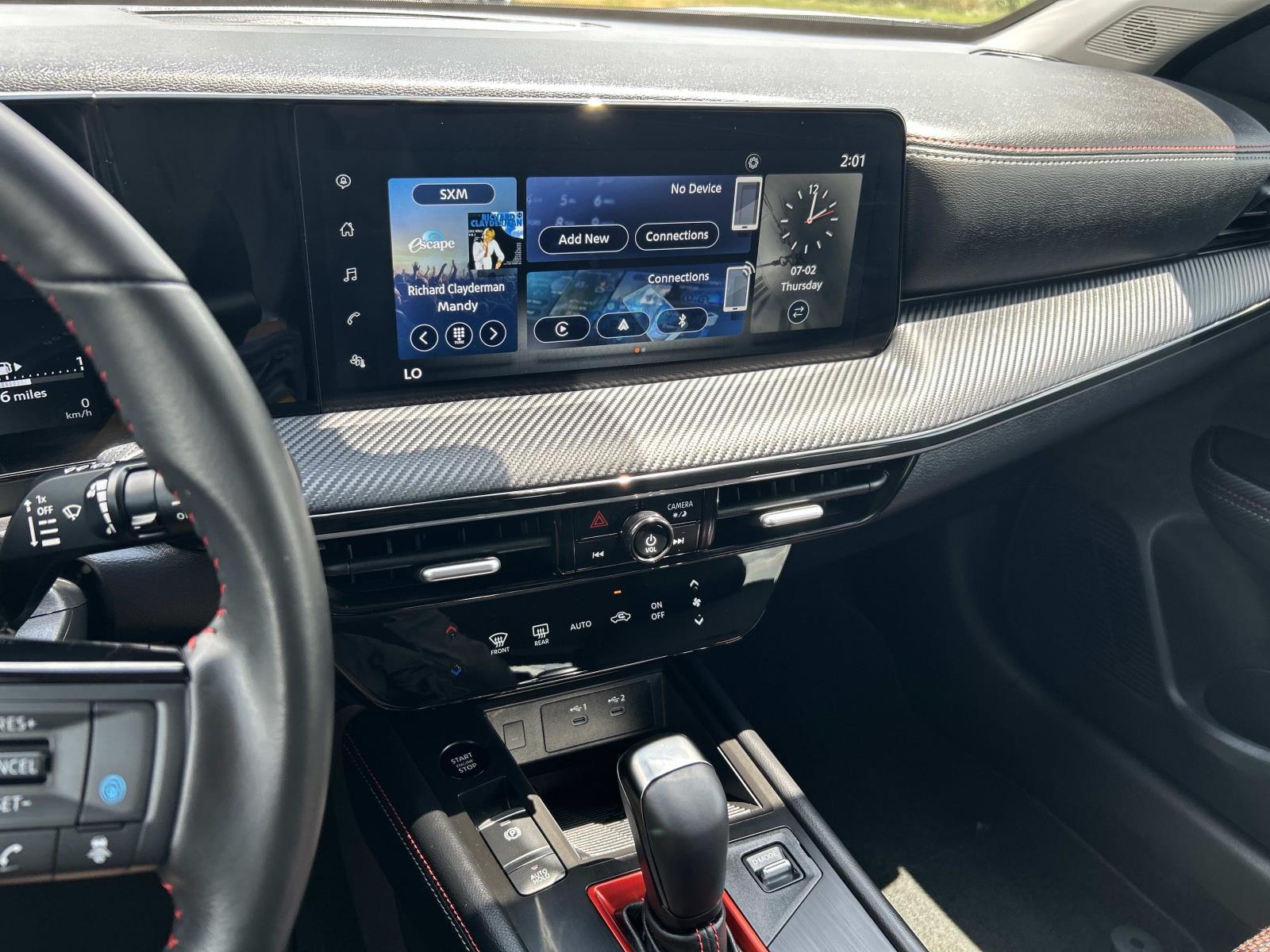 Vehicle photo 28
