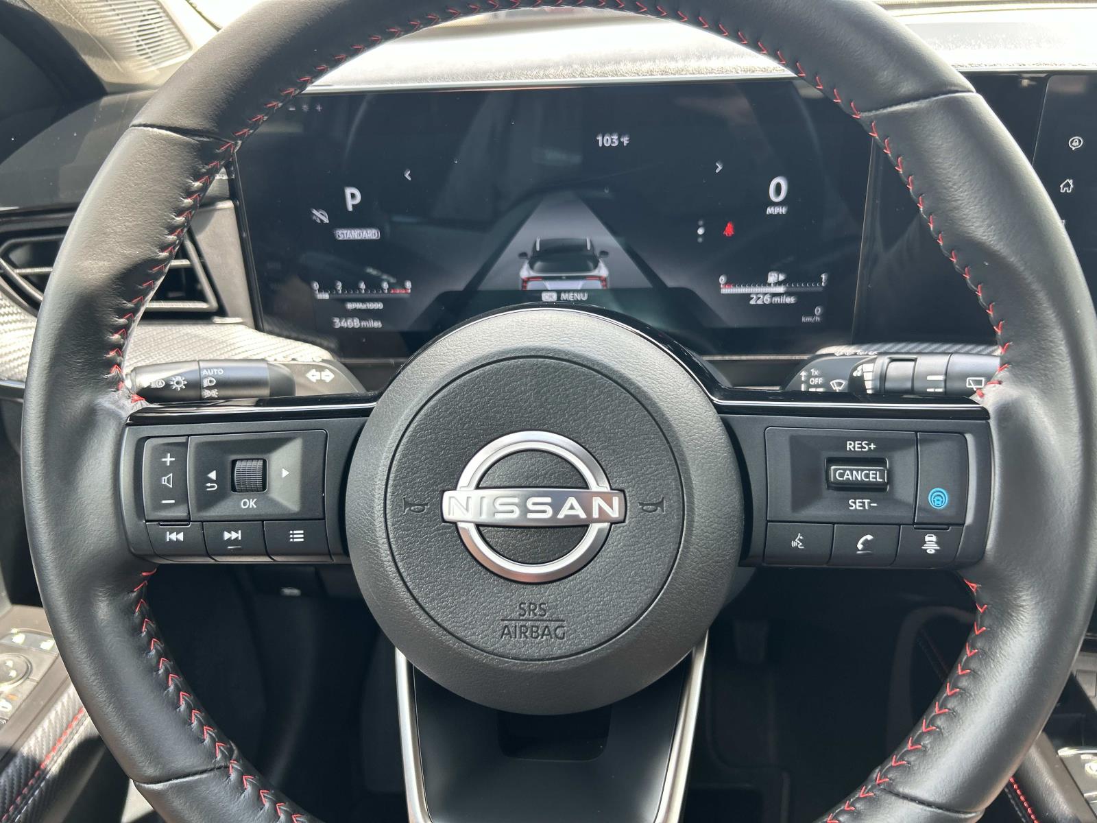 Vehicle photo 35