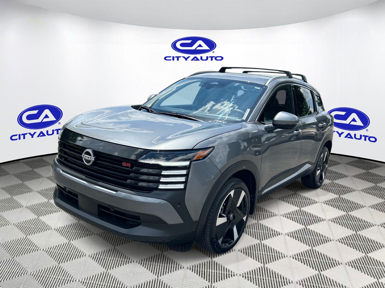 Vehicle photo 8