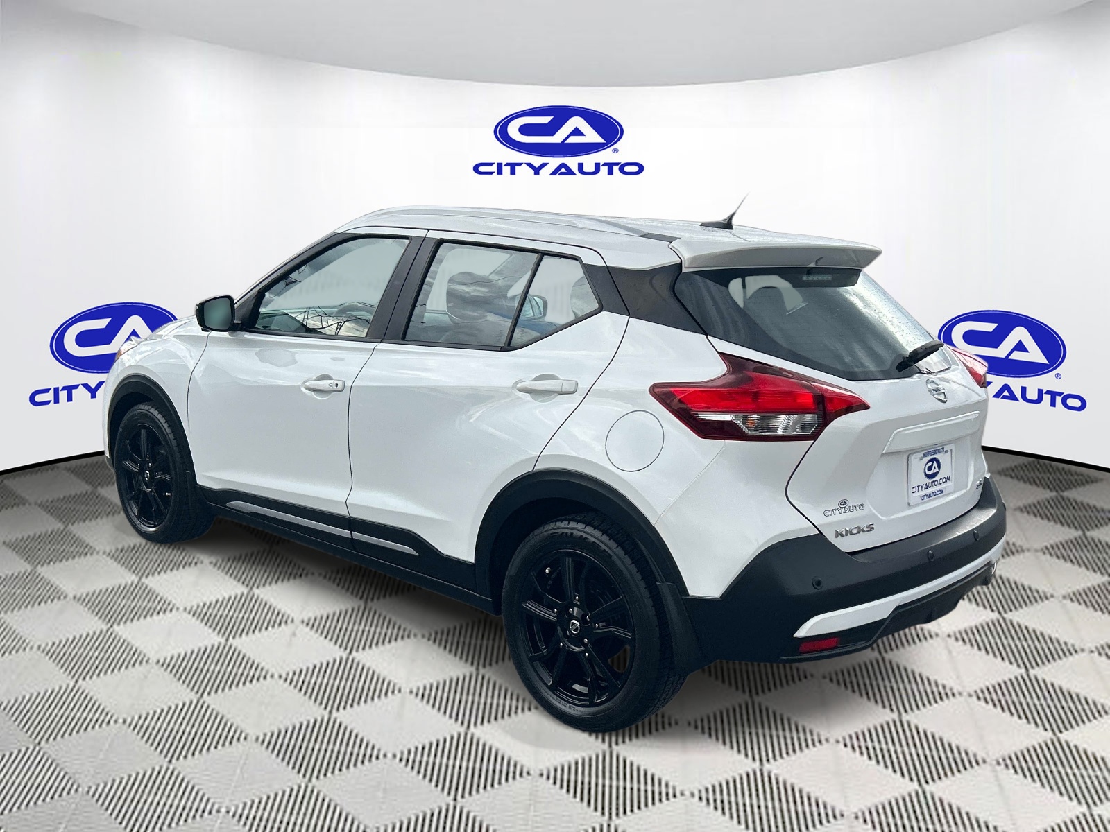 Used 2020 Nissan Kicks SUV