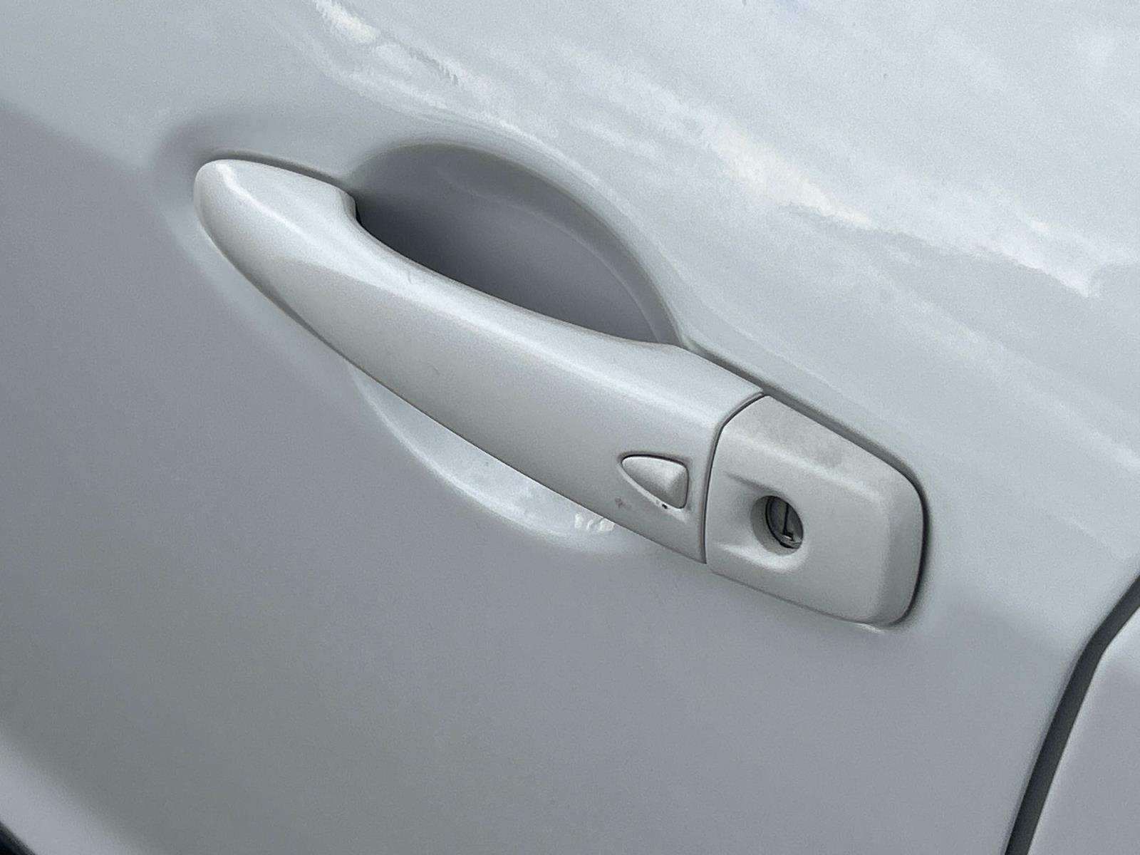 Used 2020 Nissan Kicks SUV