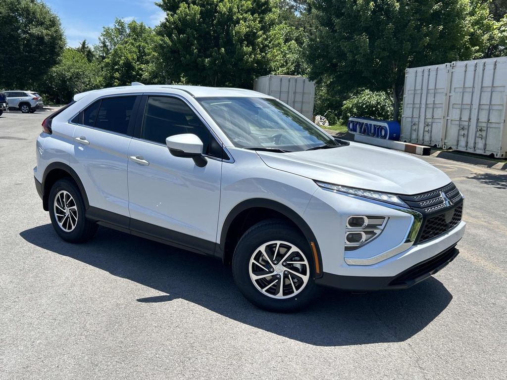 2026 Mitsubishi Eclipse Cross ES S-AWC's photo