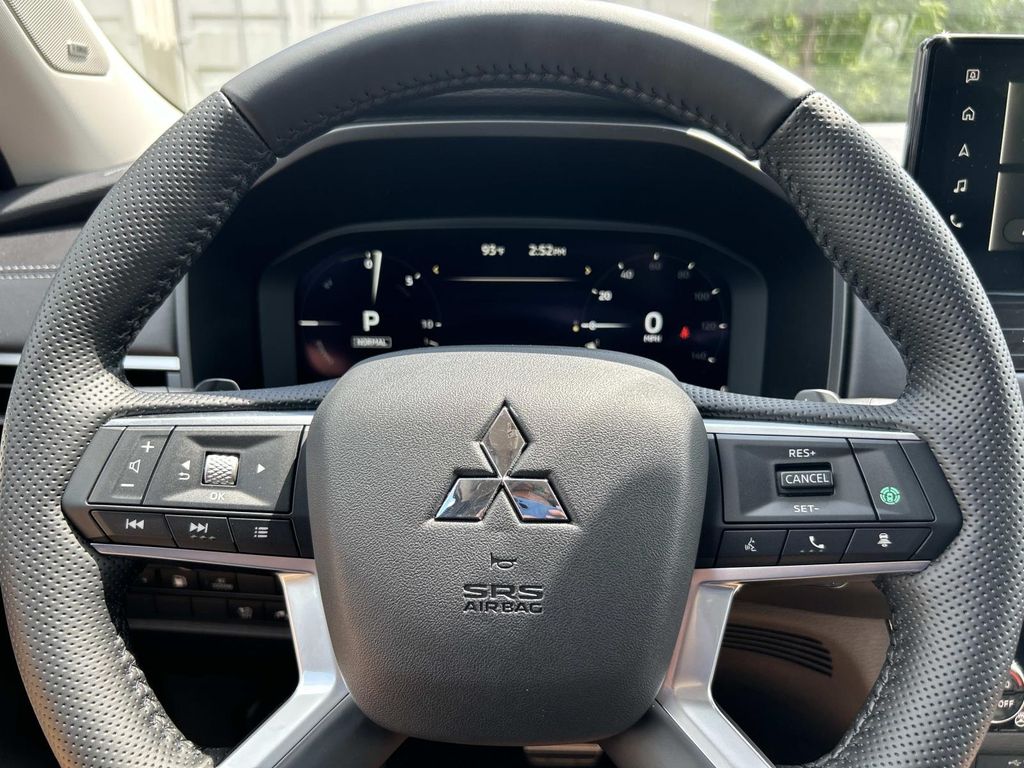 New 2026 Mitsubishi Outlander PHEV SUV