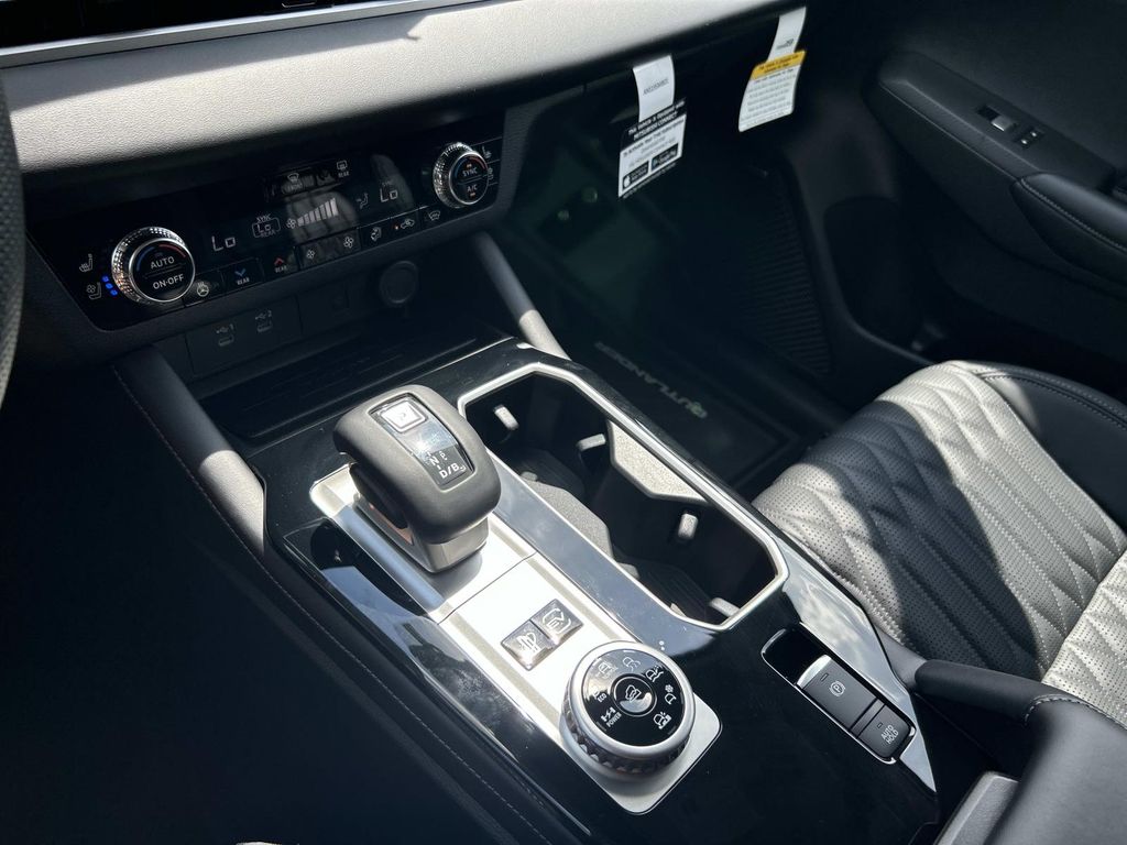 New 2026 Mitsubishi Outlander PHEV SUV