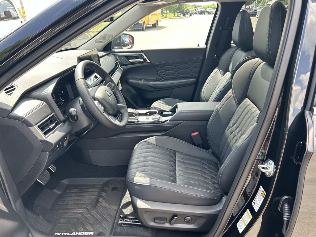 New 2026 Mitsubishi Outlander PHEV SUV