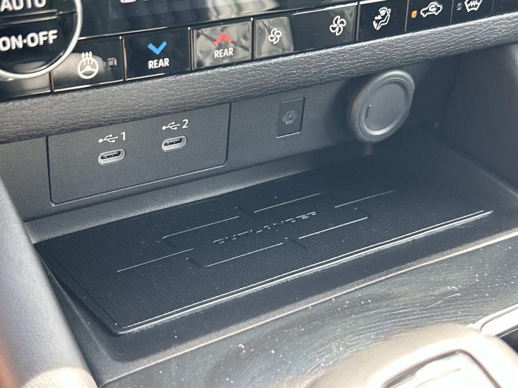 New 2026 Mitsubishi Outlander PHEV SUV