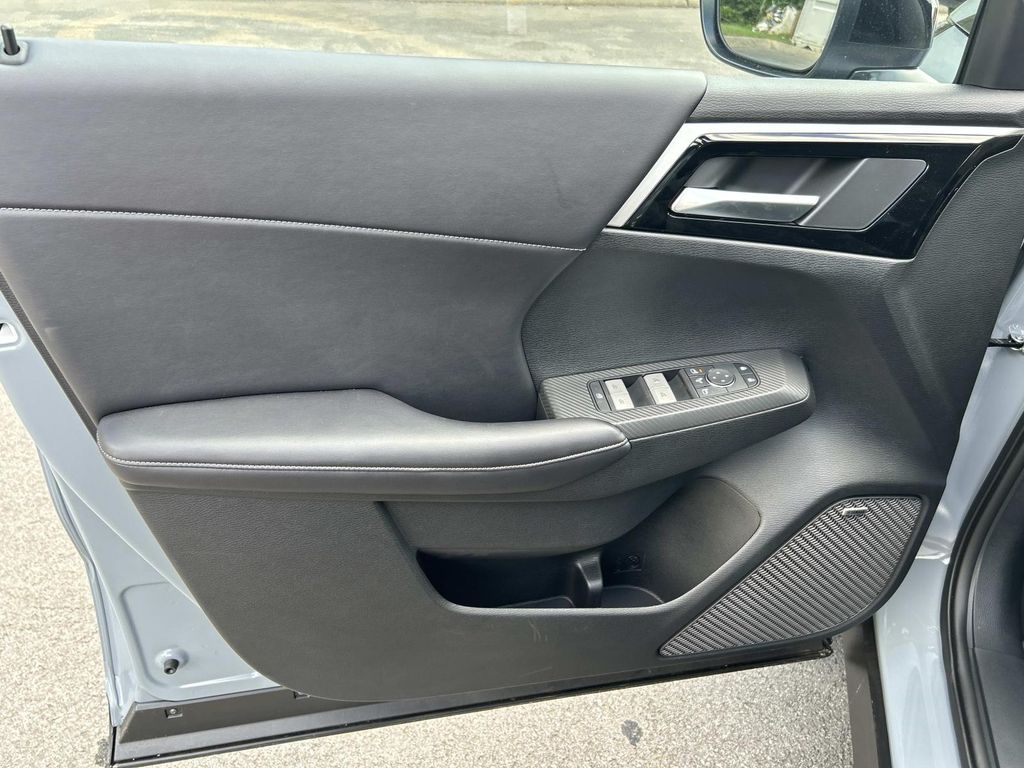 New 2026 Mitsubishi Outlander SUV