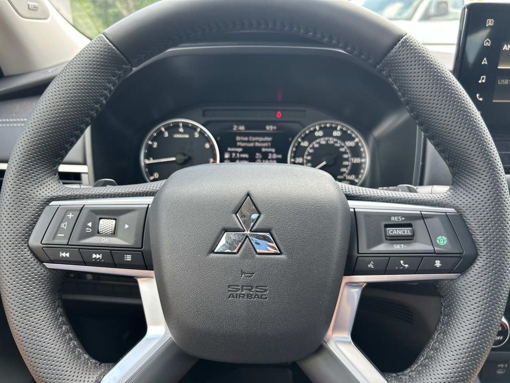 New 2026 Mitsubishi Outlander SUV