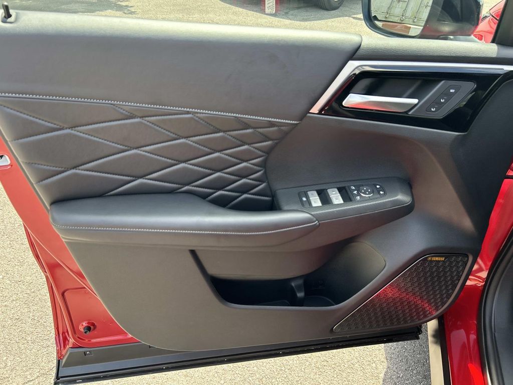 New 2026 Mitsubishi Outlander SUV