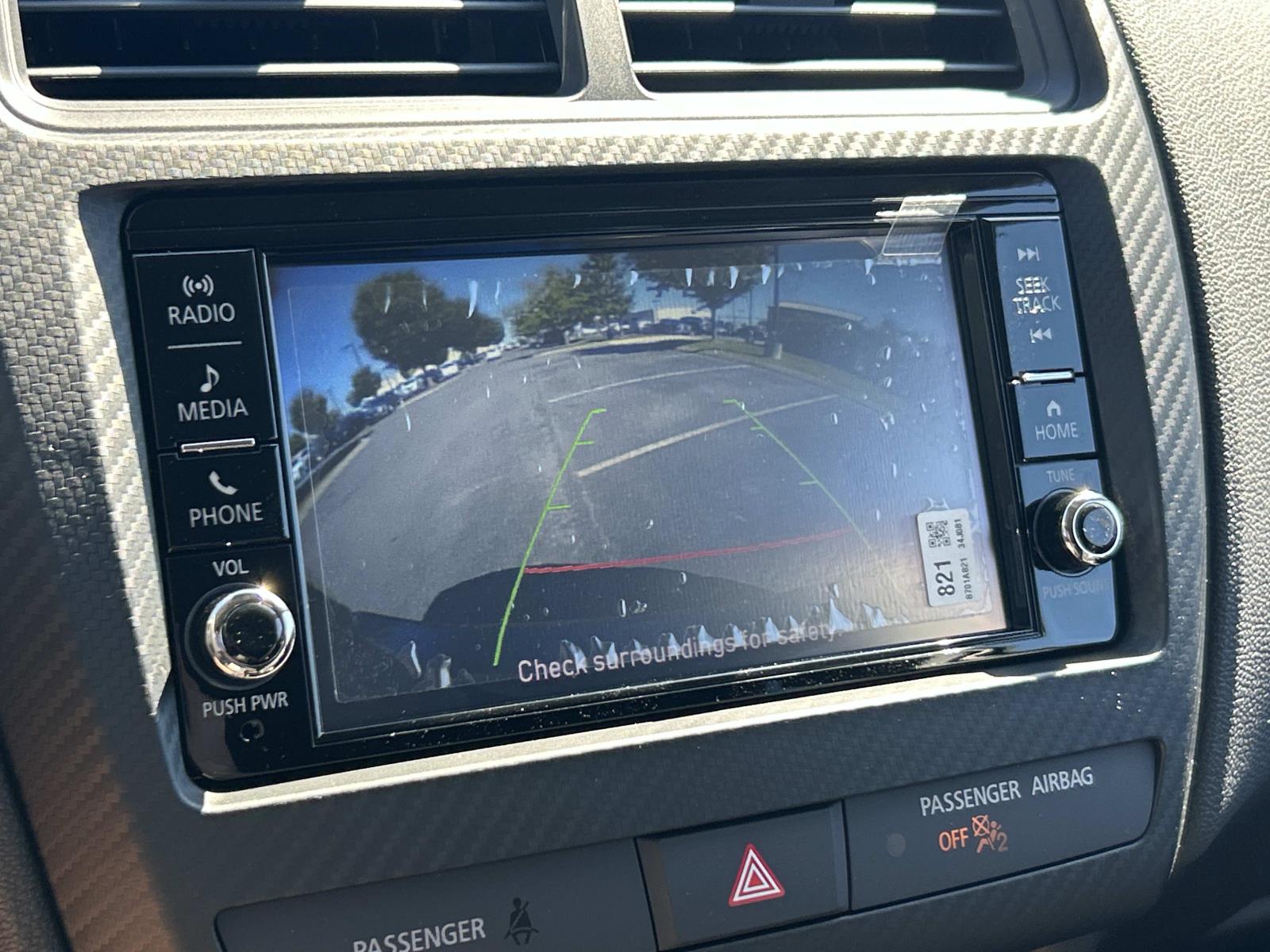 Vehicle photo 20