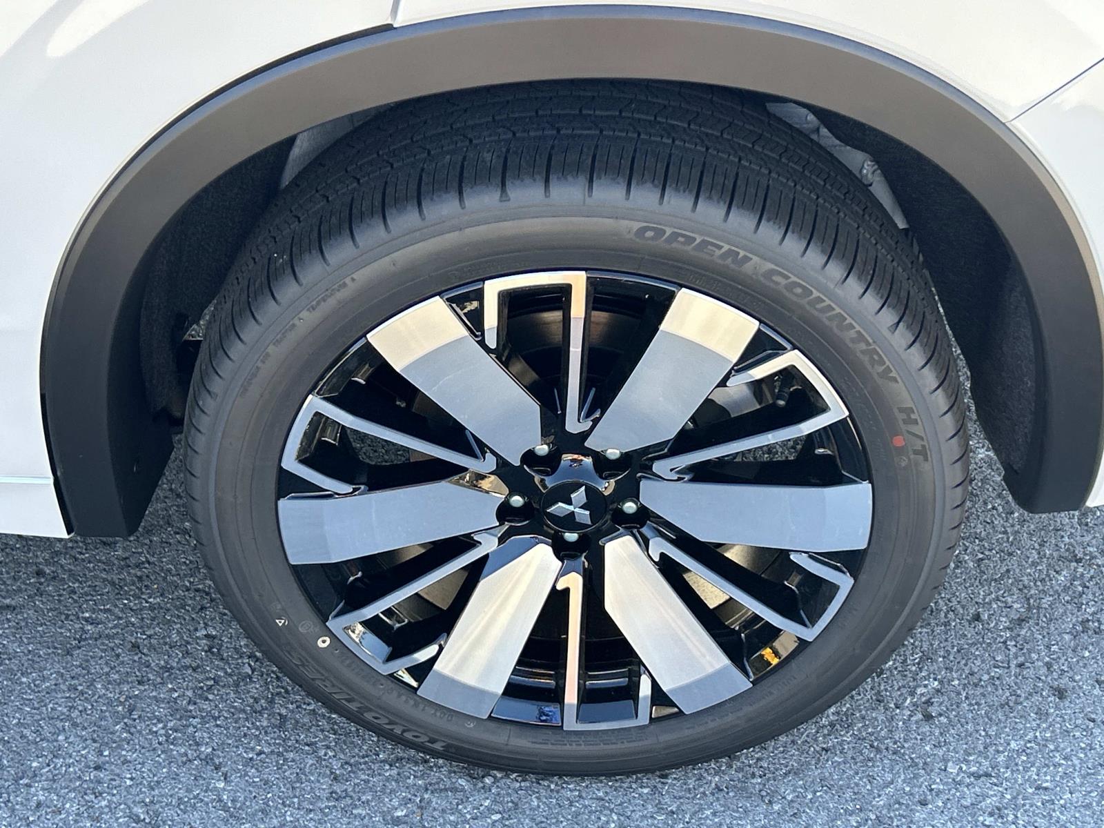 New 2026 Mitsubishi Outlander SUV