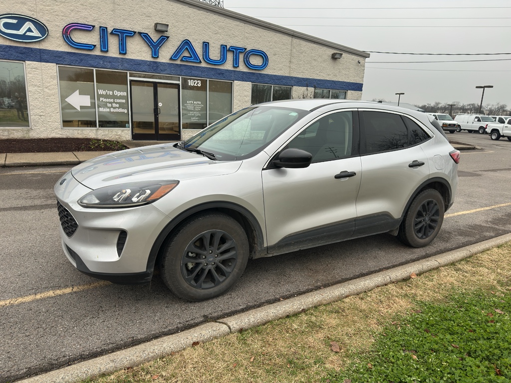 2020 Ford Escape SE's photo