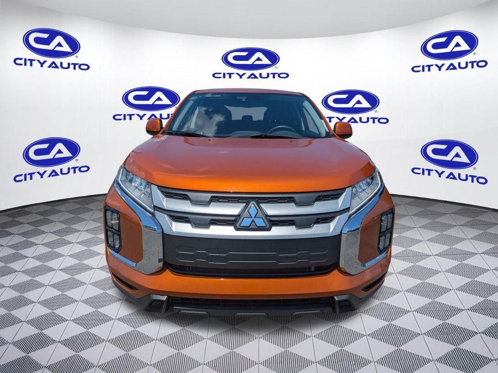 2025 Mitsubishi Outlander Sport ES photo 3