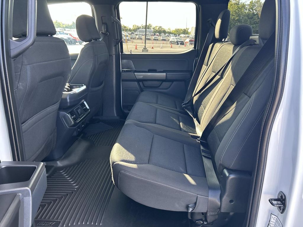 2023 Ford F-150 XLT photo 19