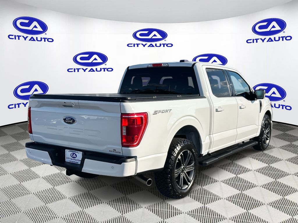 2023 Ford F-150 XLT photo 2