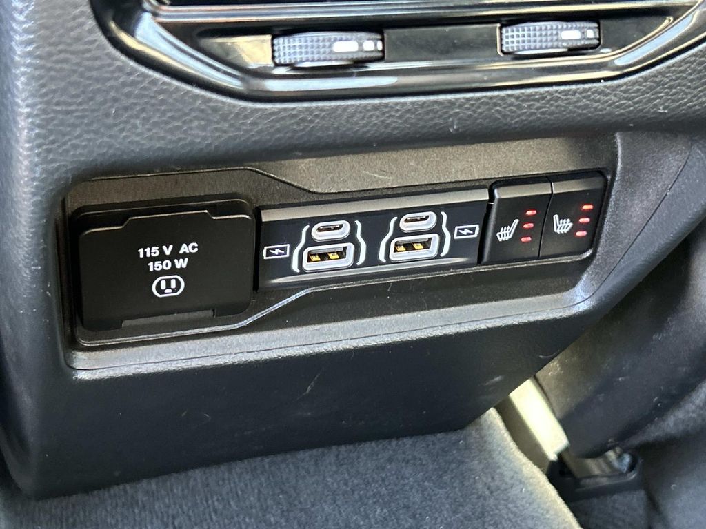 2023 Jeep Cherokee 4xe photo 19
