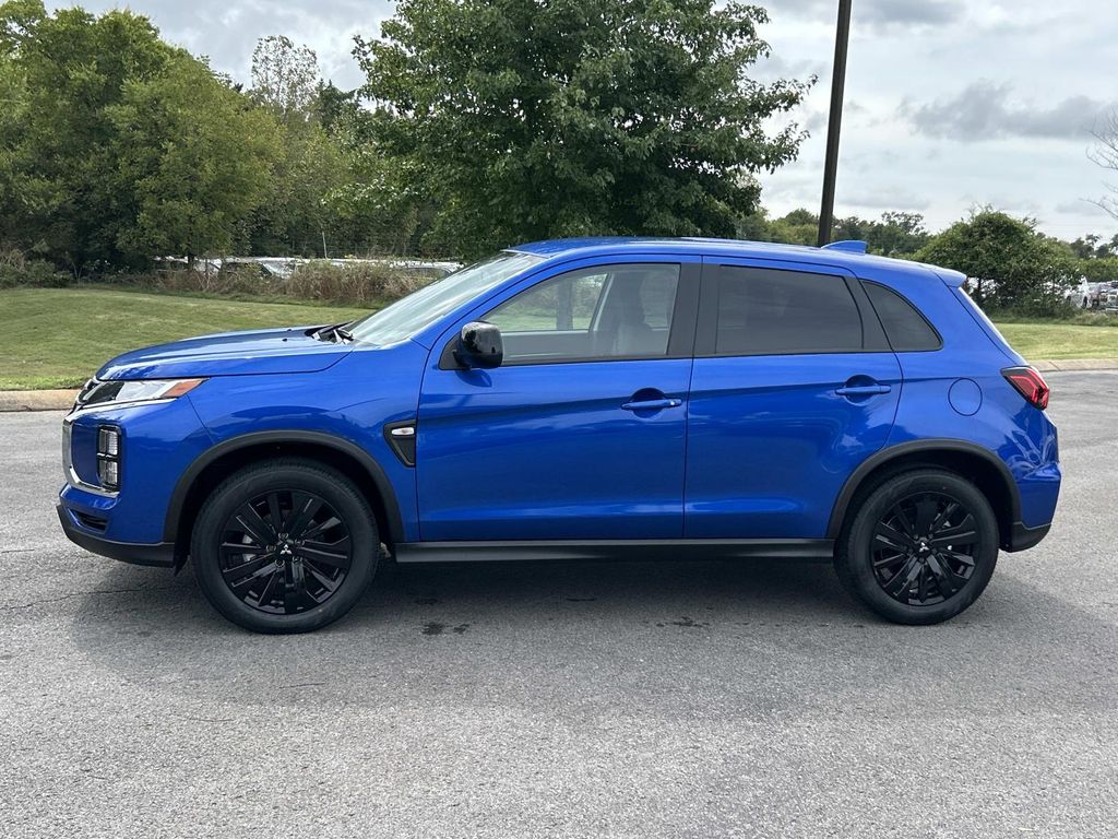 2025 Mitsubishi Outlander Sport ES SE LE photo 4