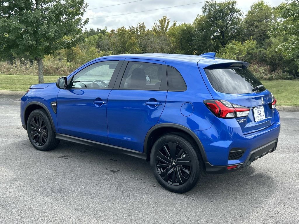 2025 Mitsubishi Outlander Sport ES SE LE photo 3