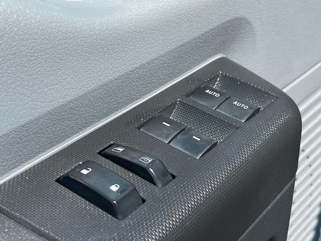 2016 Ford F-350 XL photo 23