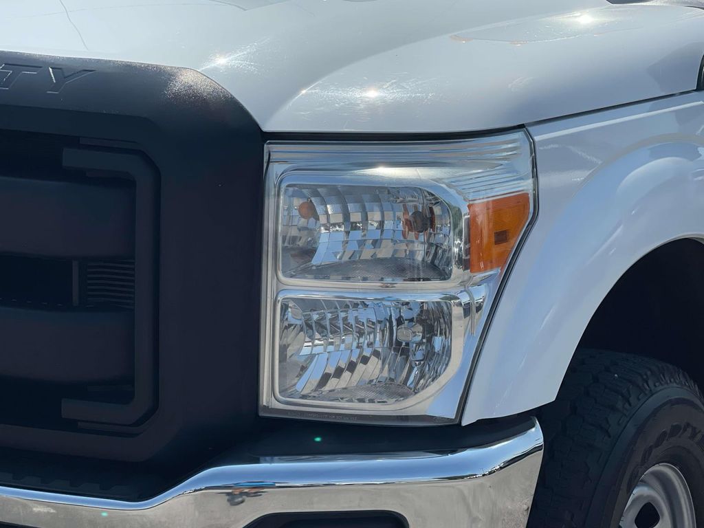 2016 Ford F-350 XL photo 8