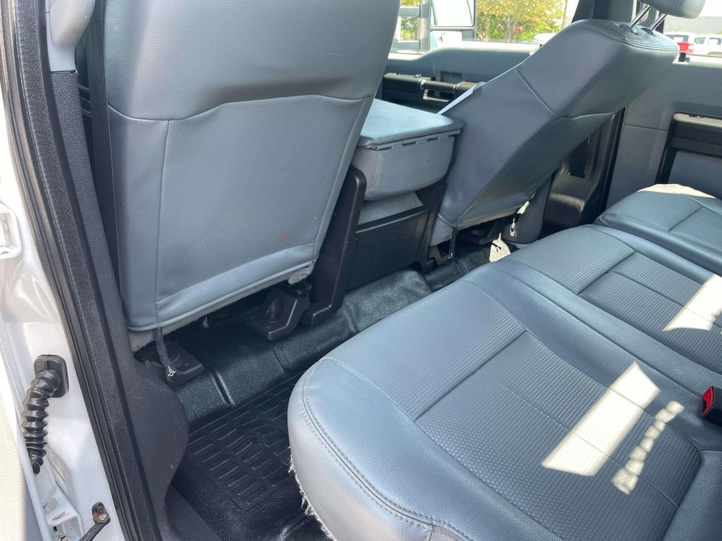 2016 Ford F-350 XL photo 18