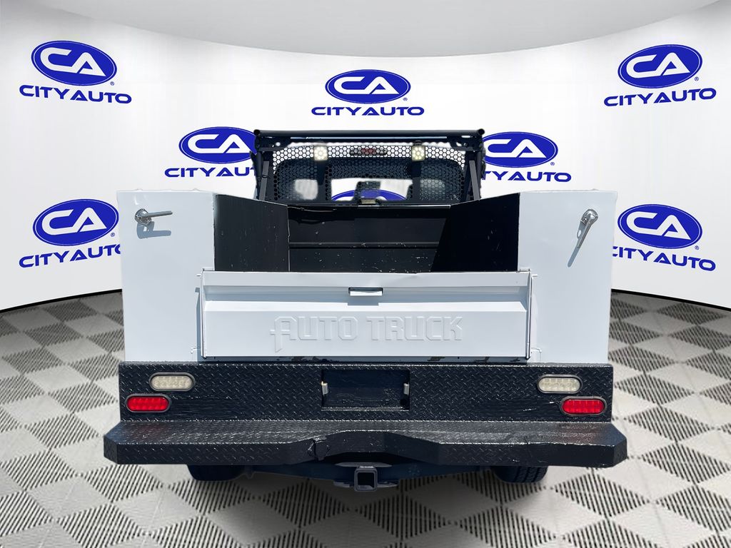 2016 Ford F-350 XL photo 3