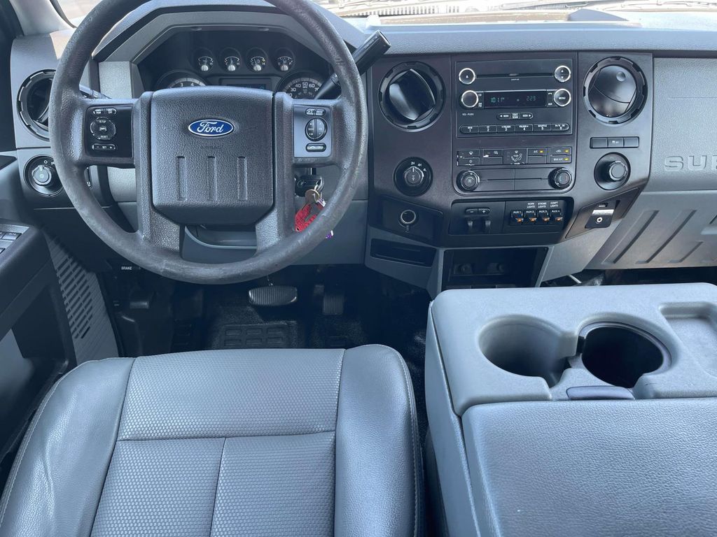 2016 Ford F-350 XL photo 13
