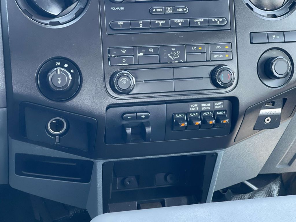 2016 Ford F-350 XL photo 16