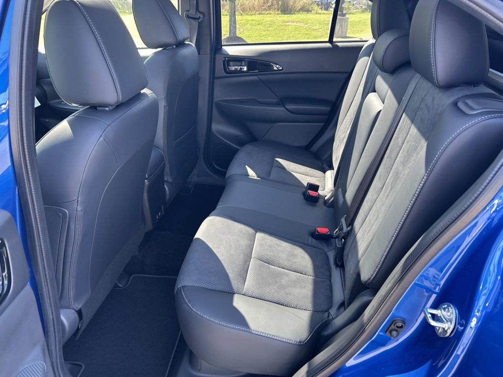 2026 Mitsubishi Eclipse Cross SE photo 18