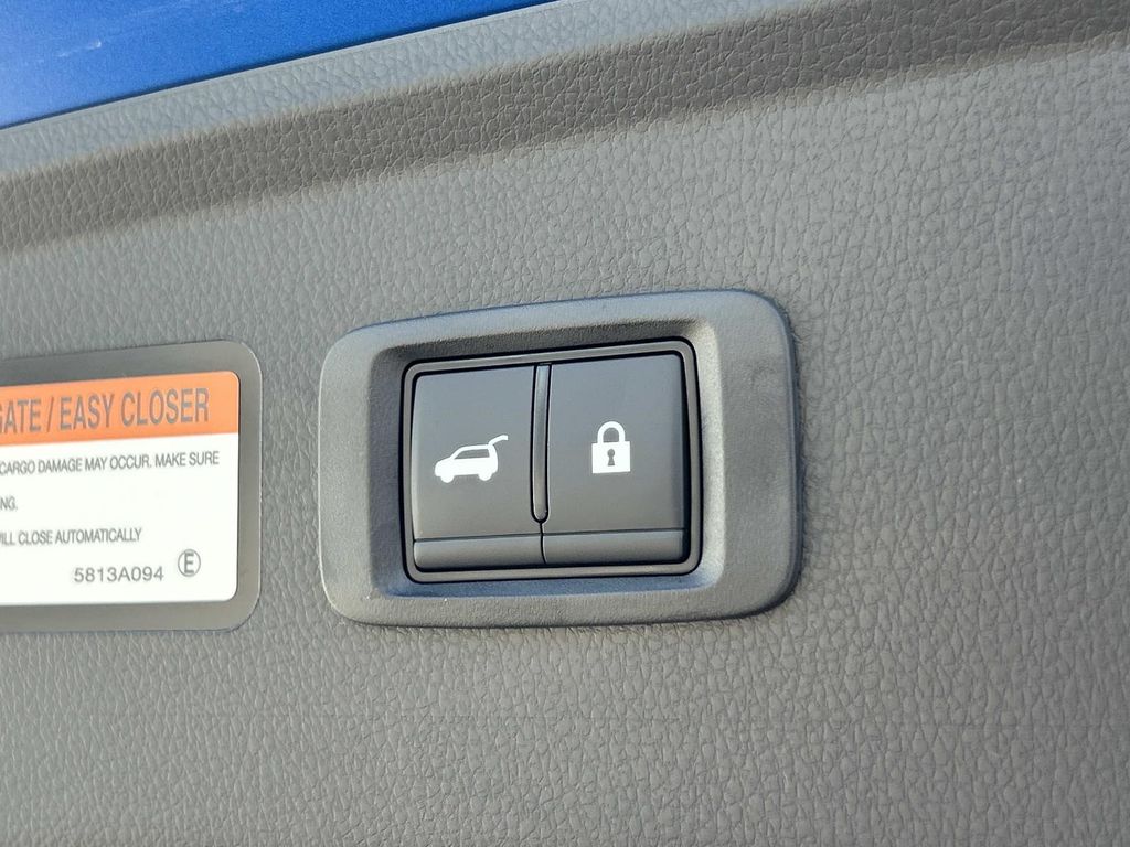 2026 Mitsubishi Eclipse Cross SE photo 12