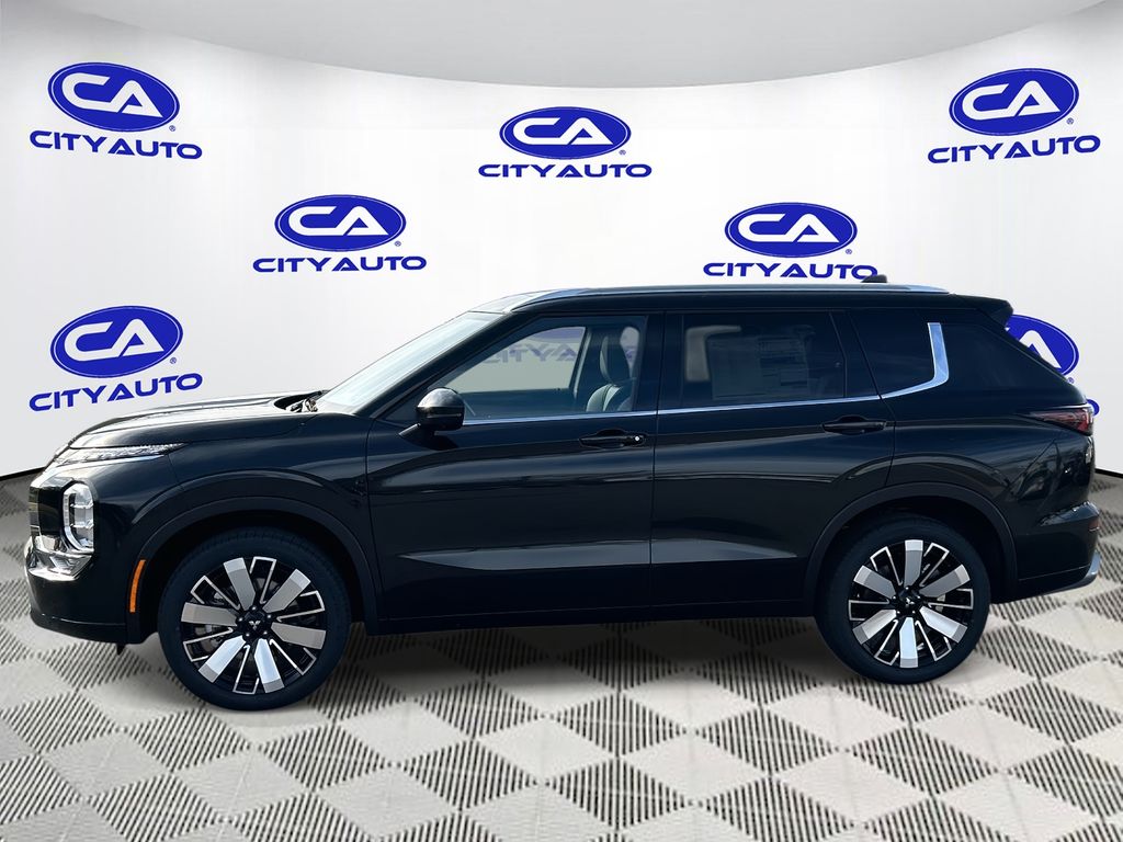2025 Mitsubishi Outlander SEL photo 4