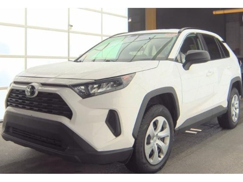 Used 2020 Toyota RAV4 LE with VIN 2T3F1RFV2LC114789 for sale in Northfield, Minnesota