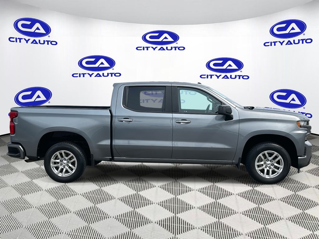 2020 Chevrolet Silverado 1500 RST photo 2