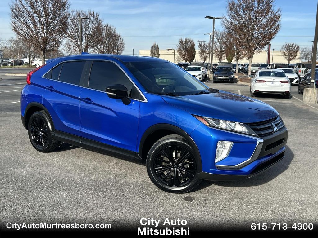 2020 Mitsubishi Eclipse Cross LE's photo