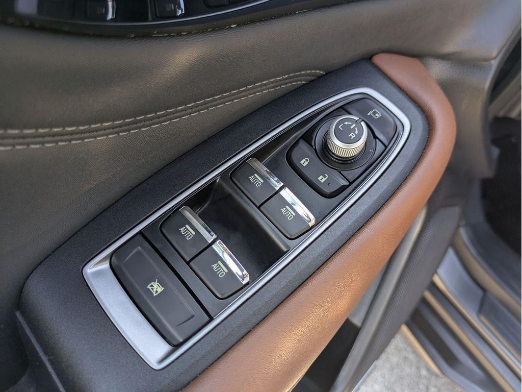 2021 Subaru Outback Touring photo 13